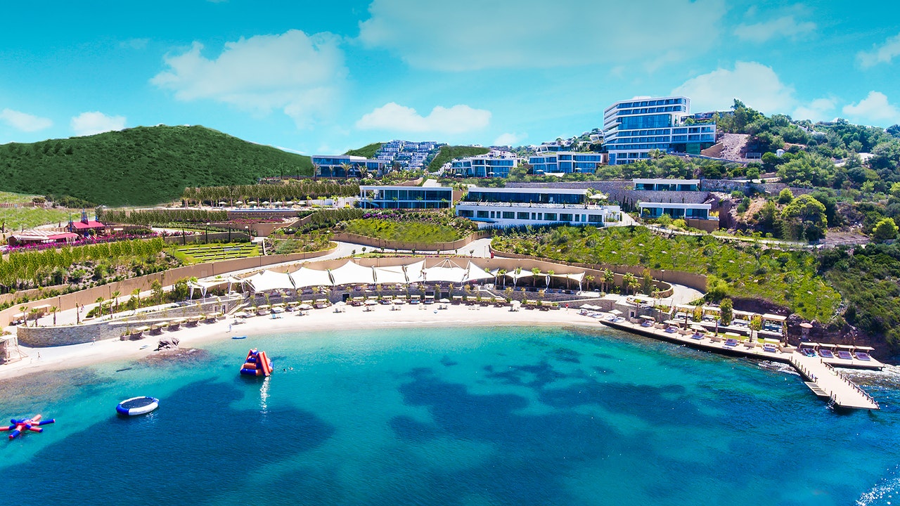hotel sky view